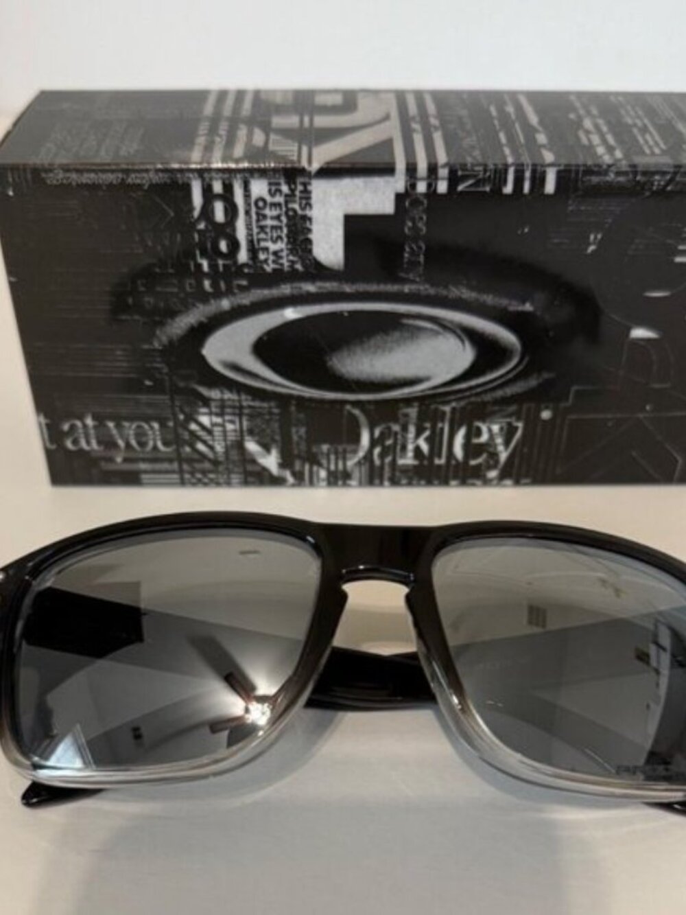 Oakley Holbrook Two Tone Polished Dark Ink Fade 9102 POLARIZED Silver - Picture 6 of 8